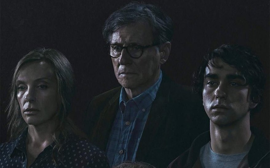 creepy-new-hereditary-poster-with-collette-wolff-byrne